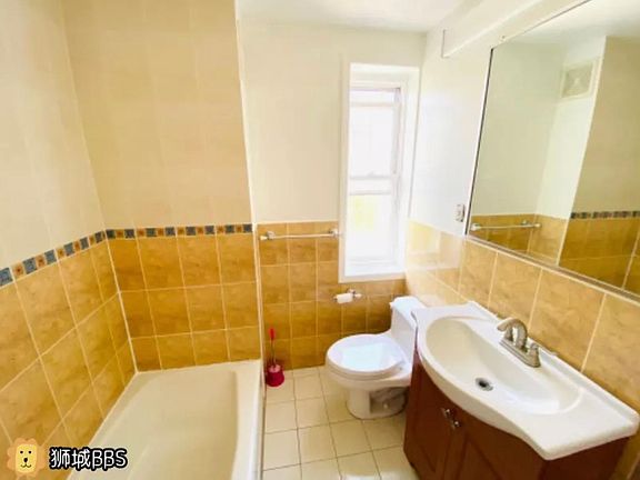 3rd image of 44 Bay 17th St #1