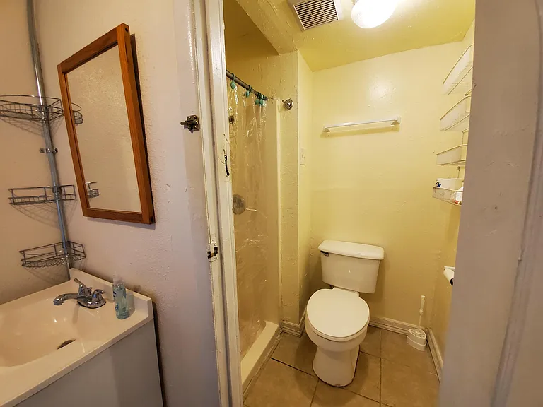 2810 Monterey St #3 — Photo 7