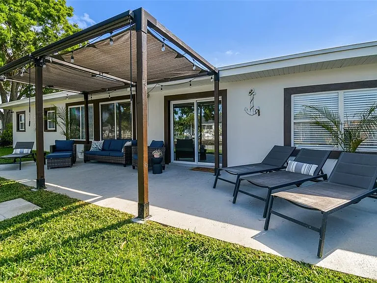 3922 Fontainebleau Dr — Photo 41