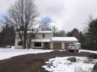 100 Ronald St, Ishpeming, MI 49849