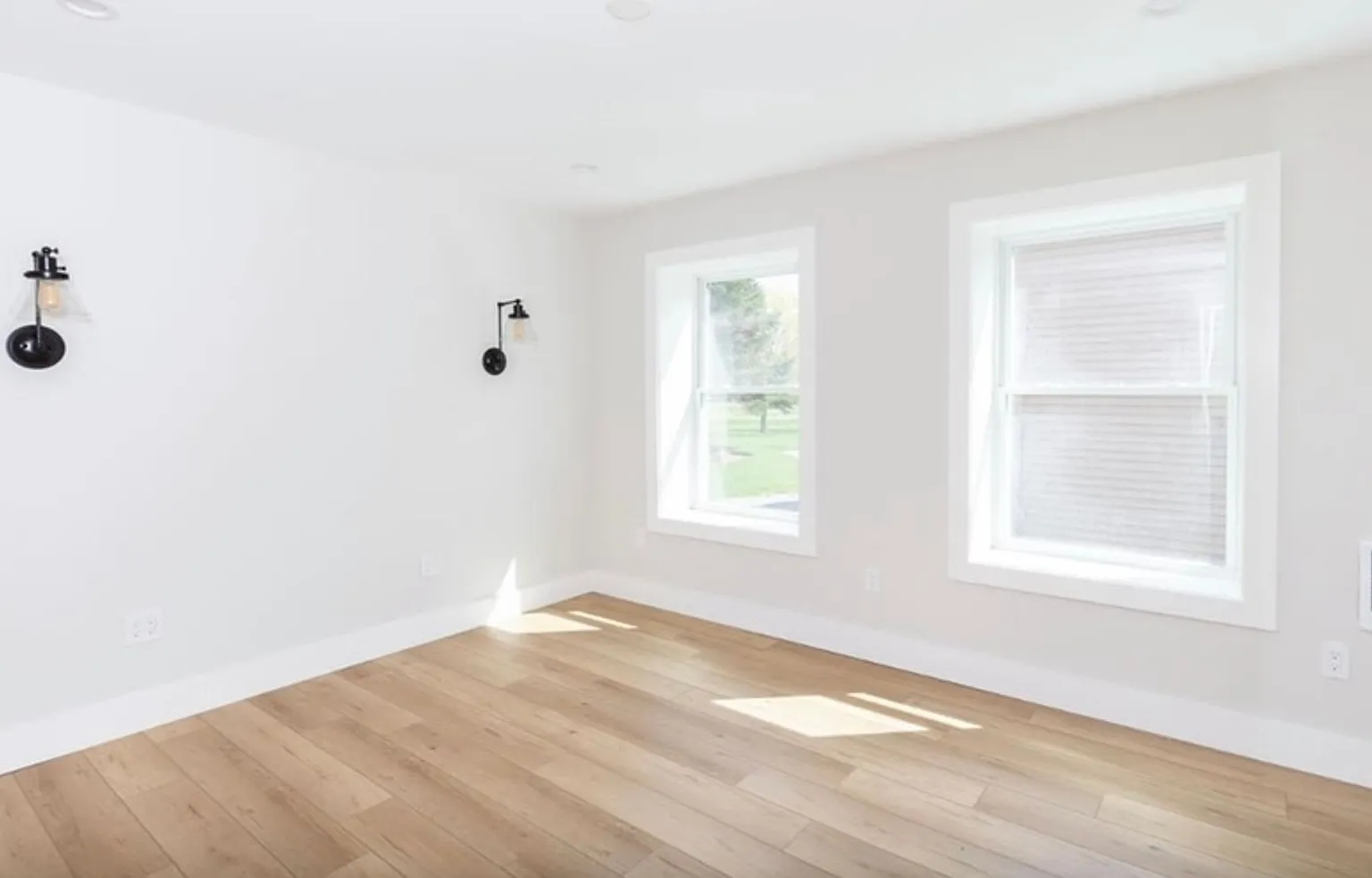 1 Bedroom Home in Charlotte VT Available 11/1! — Photo 4