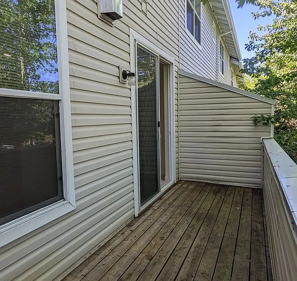 Halsey East Townhomes — Photo 70
