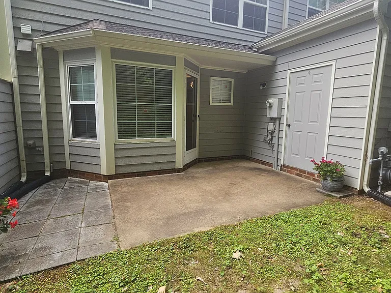 3210 Gateway Cir #1 — Photo 18