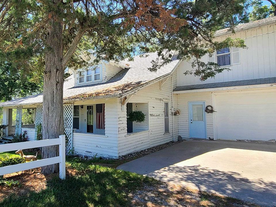 1st image of 2329 Snyder Ave