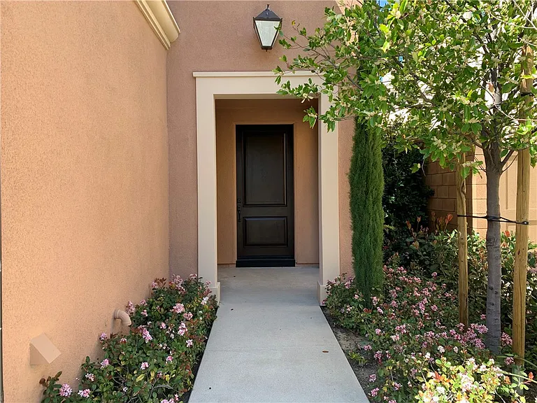 107 Yuba — Photo 2