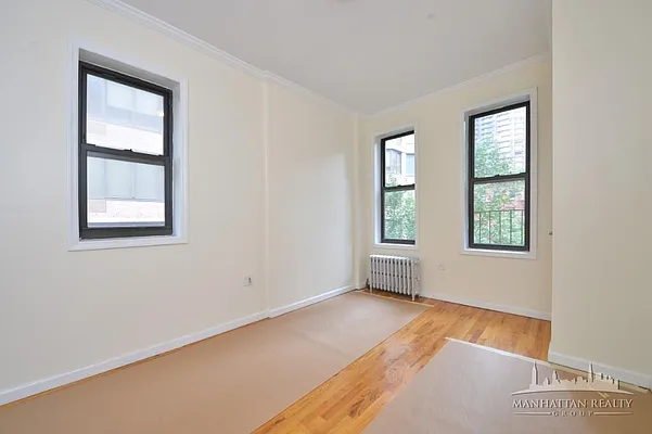 Rented by Manhattan Realty Group | media 15