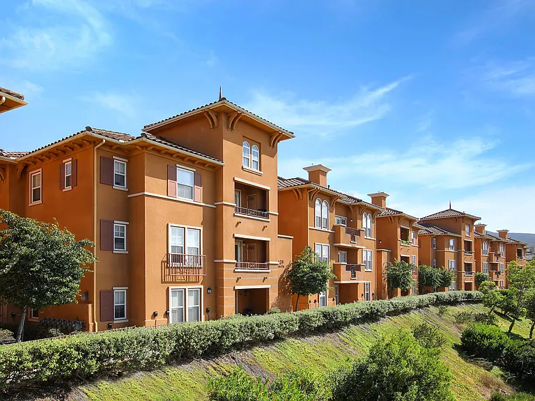 Prominence Apartments — Photo 9