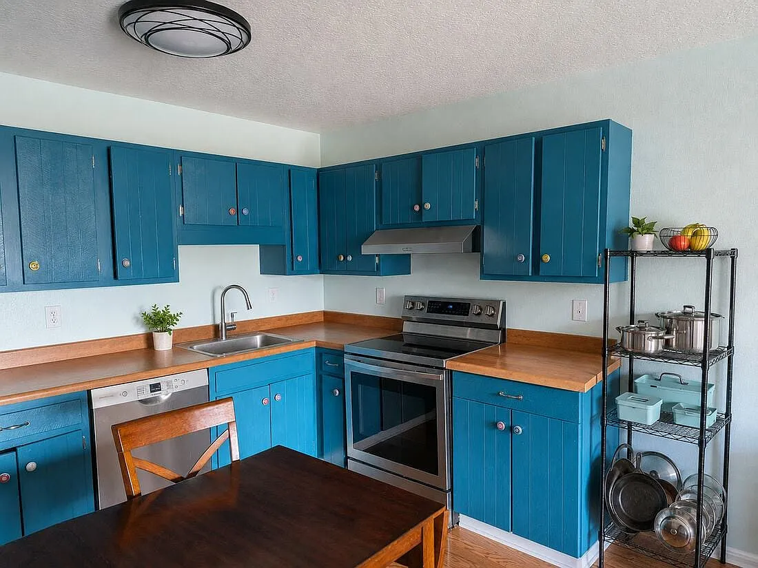 2 bed, 762 sqft, $3,000 — Photo 3