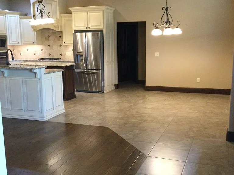 17409 Melville Ln — Photo 15
