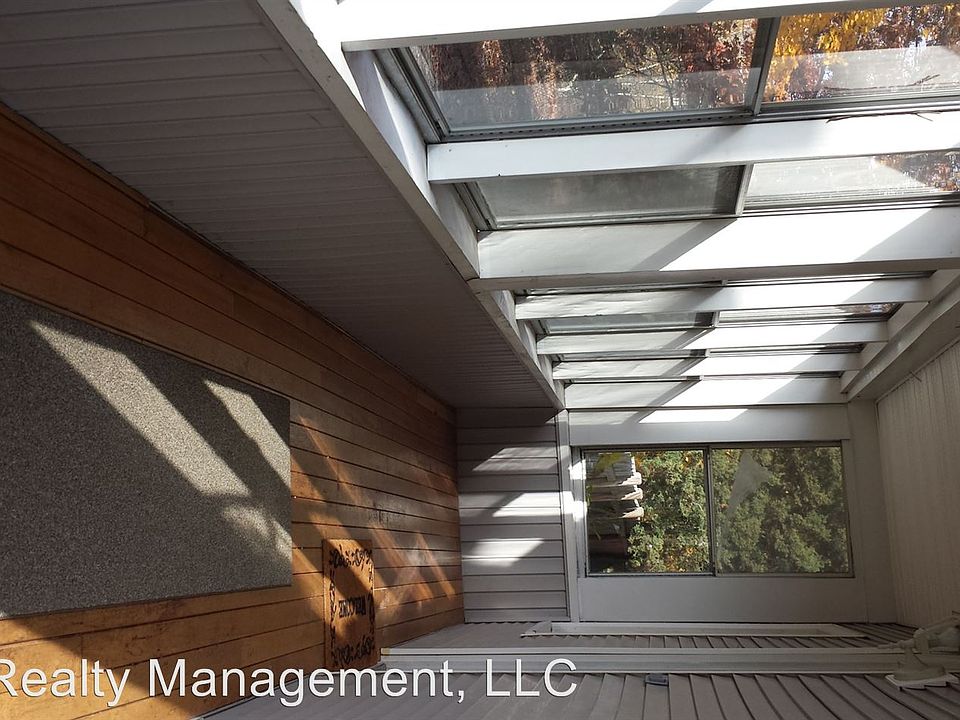 36 Water St Northbridge MA Zillow