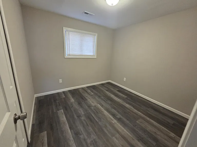 5432 Monroe St — Photo 5