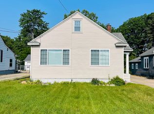 915 Fuller Ave NE, Grand Rapids, MI 49503