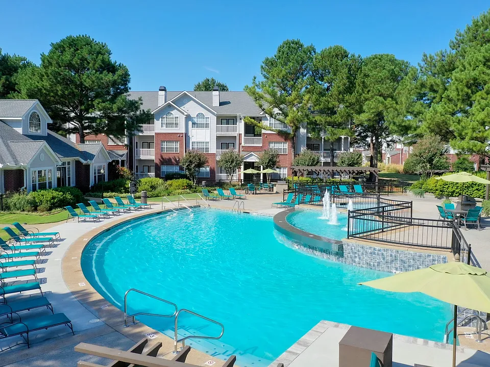 Enclave at Wolfchase