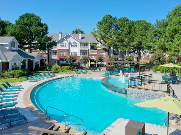 Enclave at Wolfchase