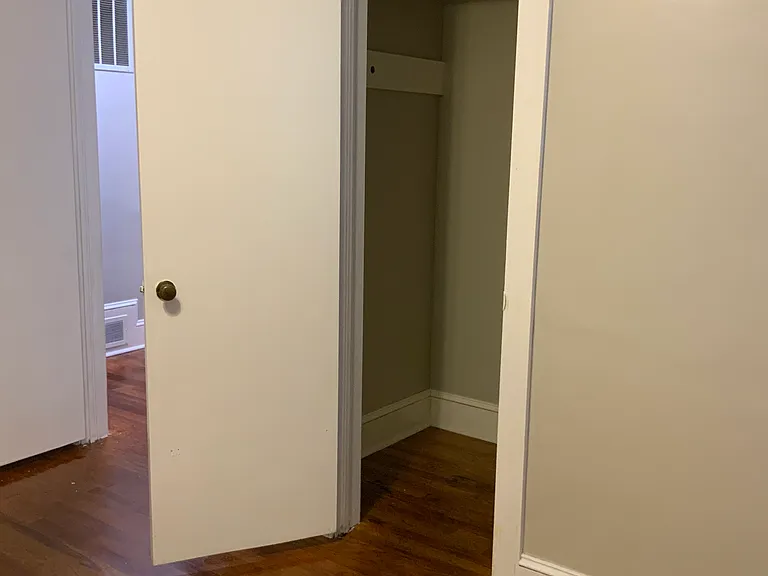 2703 Jefferson Dr — Photo 1