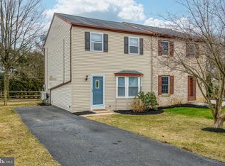 608 Bernhard Ave, Mount Joy, PA 17552