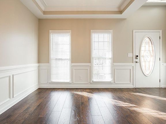 4th image of 335 Mirramont Ct