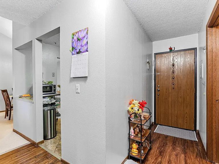 3850 Plymouth Blvd #323 — Photo 10