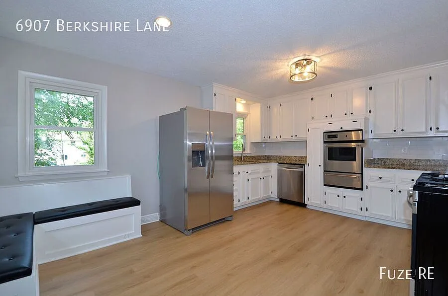 Remodeled 5BR/2BA Walkout Rambler Near Fish Lake Available Now! Lawn care Included! — Photo 4