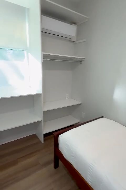 1st image of 6706 S Himes Ave