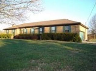 255 E Laurel River Dr, Shepherdsville, KY 40165