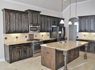 521 Silver Trl, Round Rock, TX 78664