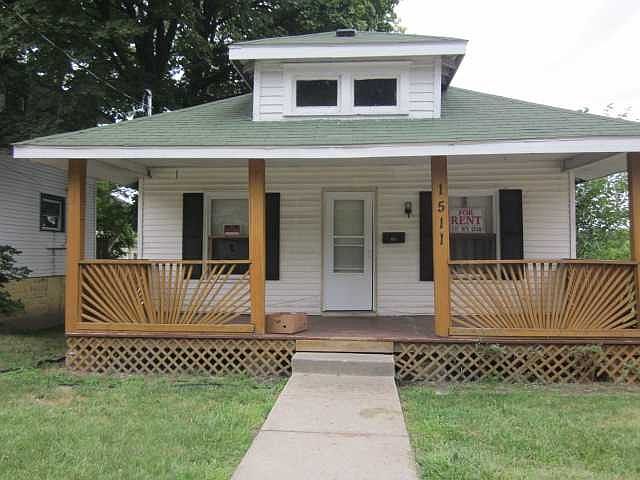1st image of 1511 Lyons Ave