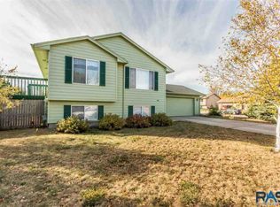 6309 W Jordan Dr, Sioux Falls, SD 57106