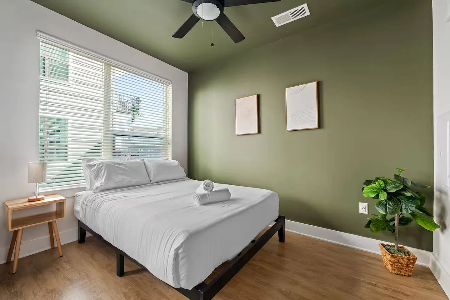 Studio, 1.0 bath, 602 sqft, $4,045 — Photo 1