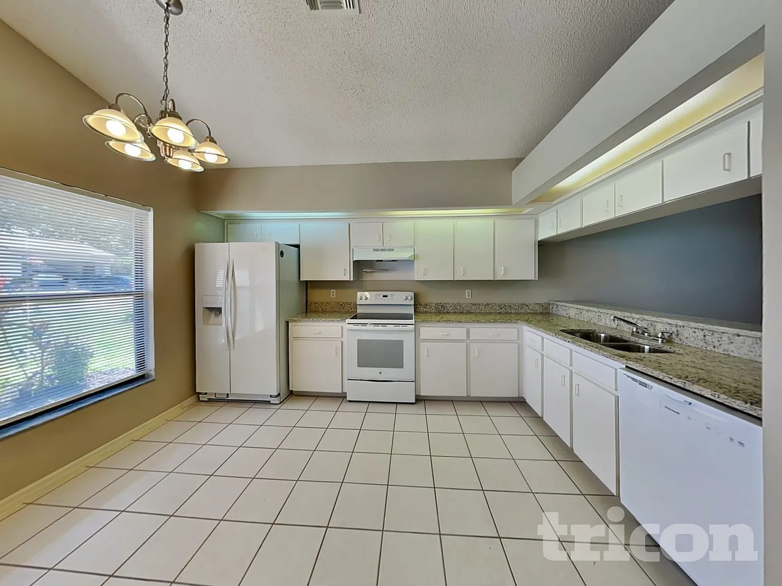 4307 Larrys Lagoon Winter Haven FL — Photo 4
