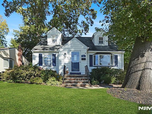 2nd image of 123 Summit Avenue
