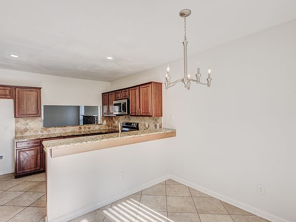 5th image of 2317 Forestbrook Dr