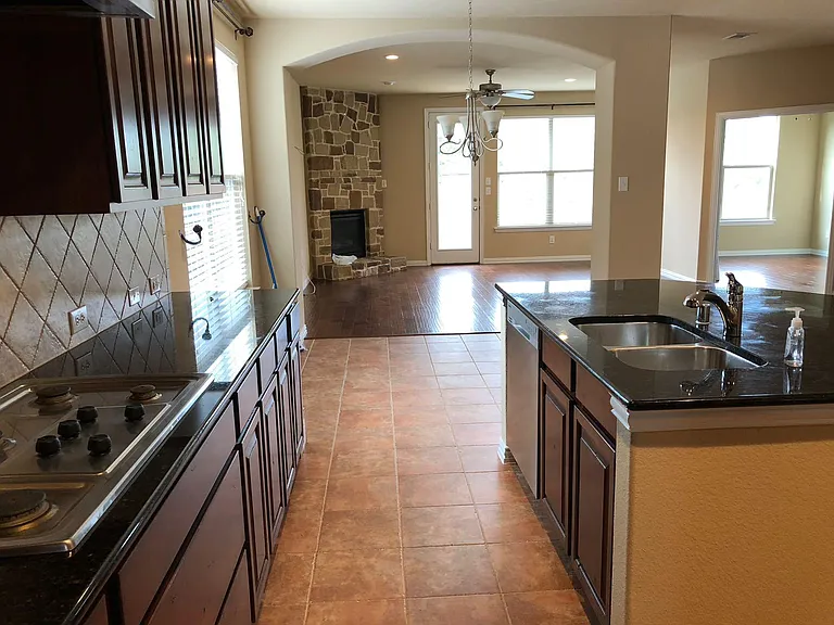 8204 Texian Trl — Photo 8
