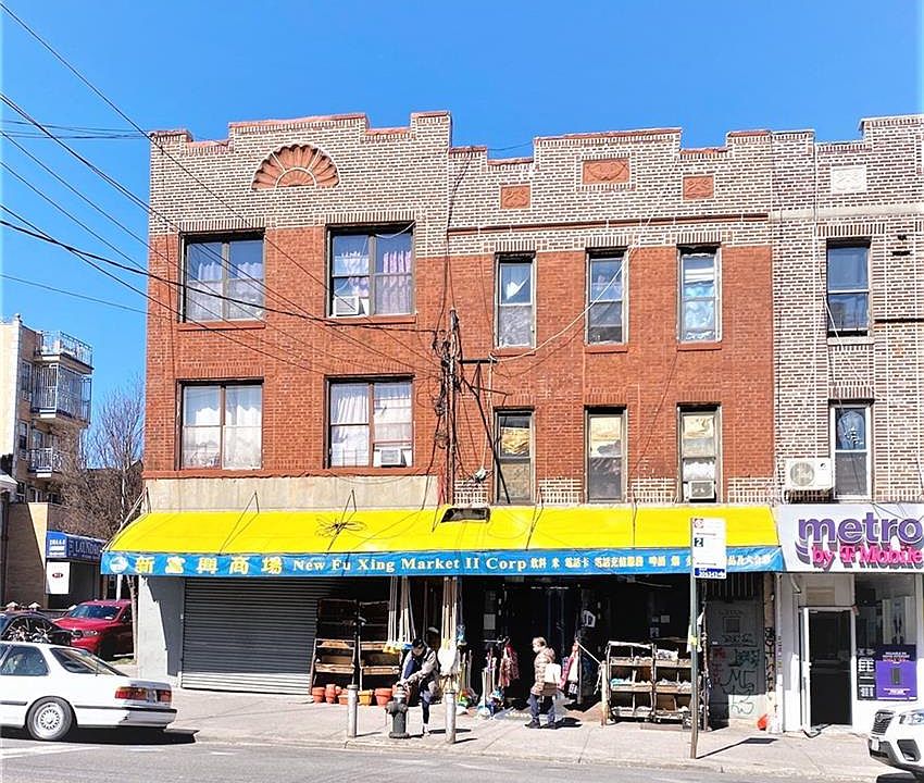 1st image of 4322 8th Ave