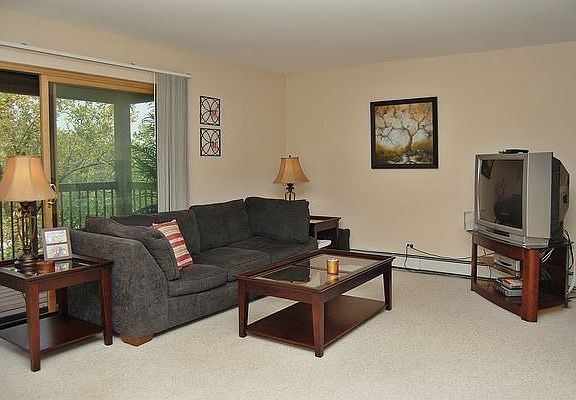 5th image of 839 S Dwyer Ave