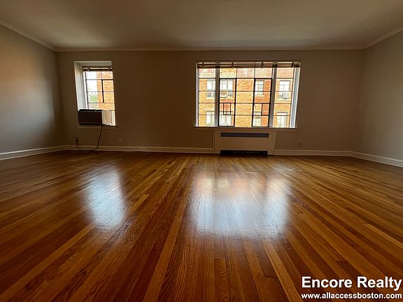 2nd image of 89 Longwood Ave #5