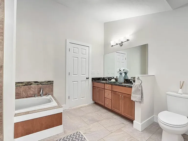 722 Starkweather Ave — Photo 7