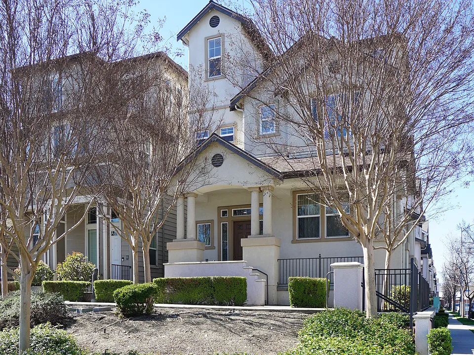 1710 Salamoni Ct