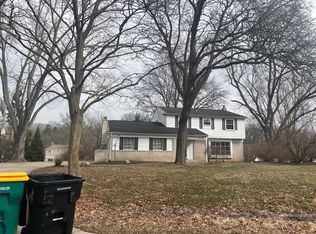 38138 Southfarm Ct, Northville, MI 48167