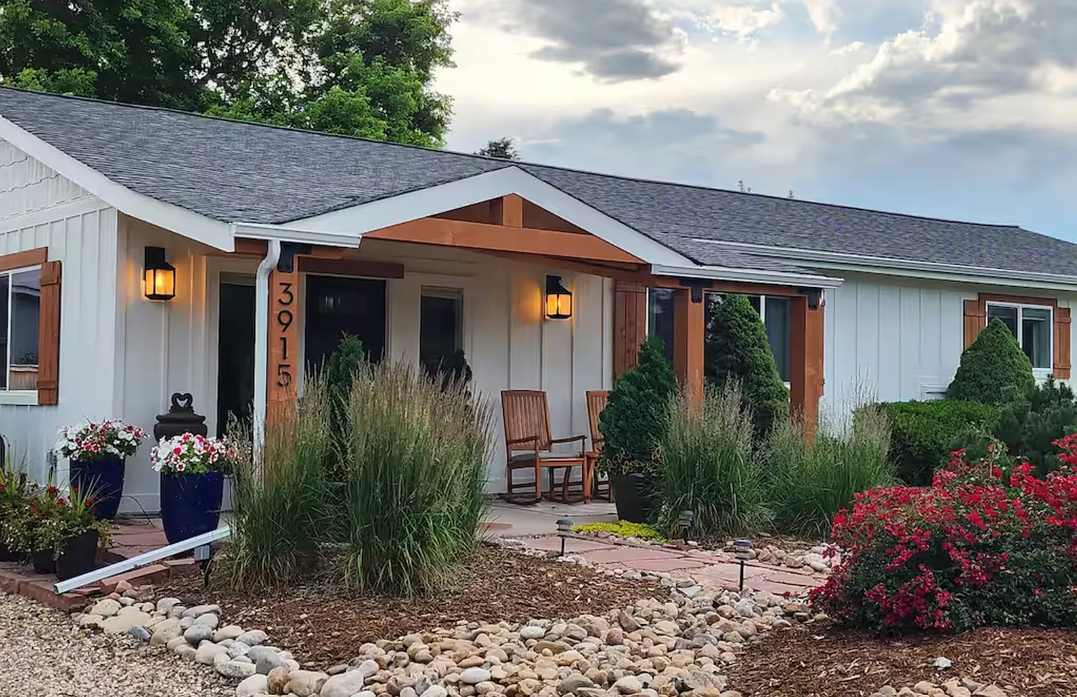 3 bed, 2500 sqft, $4,300 — Photo 1
