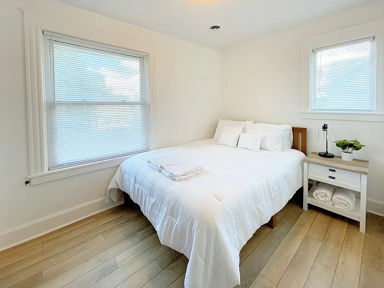 2129 Sunset Ave #2 — Photo 5