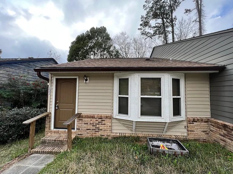 121 Boardwalk St — Photo 17