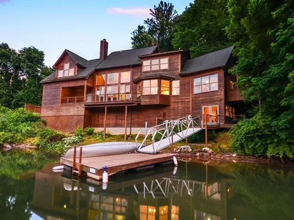 991 E Buffalo Cir, Robbinsville, NC 28771