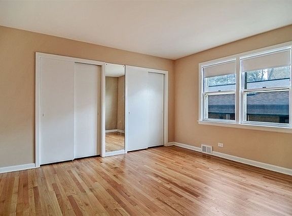 2nd image of 2736 W Berwyn Ave #1