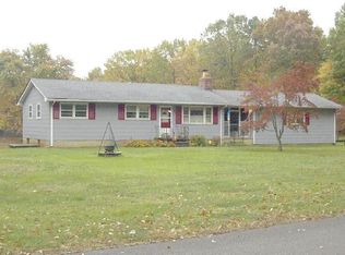12 Brookside Rd, Clarksburg, NJ 08510