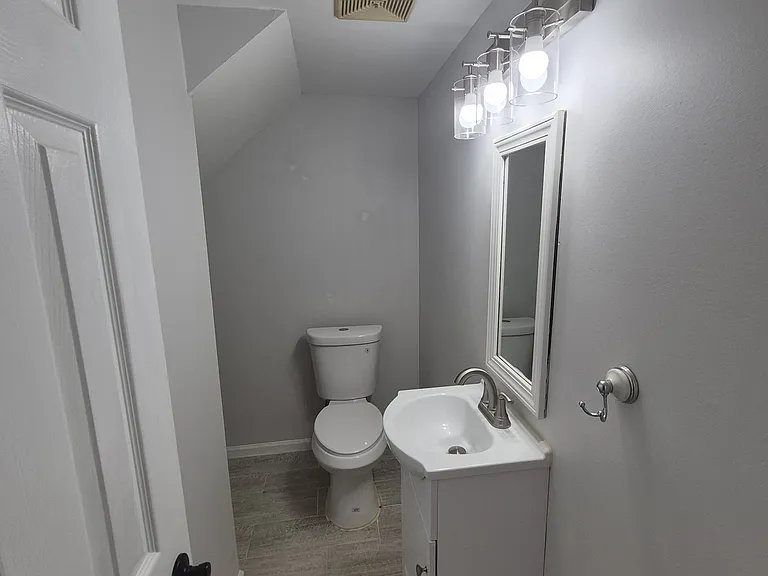 170 Springdale Ct — Photo 6