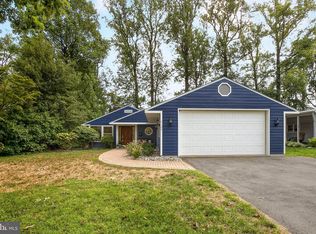 7127 Alger Rd, Falls Church, VA 22042