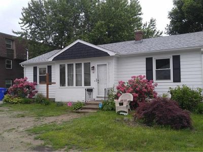 18 Fenway St, North Providence, RI, 02911