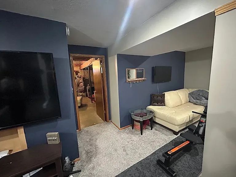 2900 Locust St — Photo 10