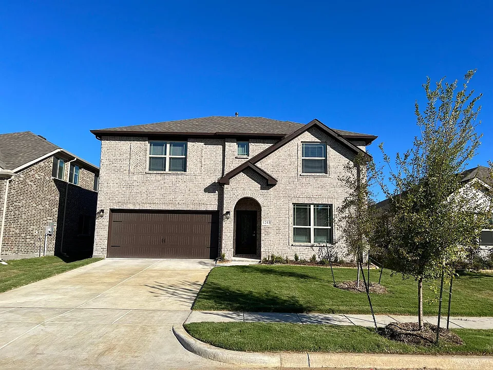 1243 Mill Pl